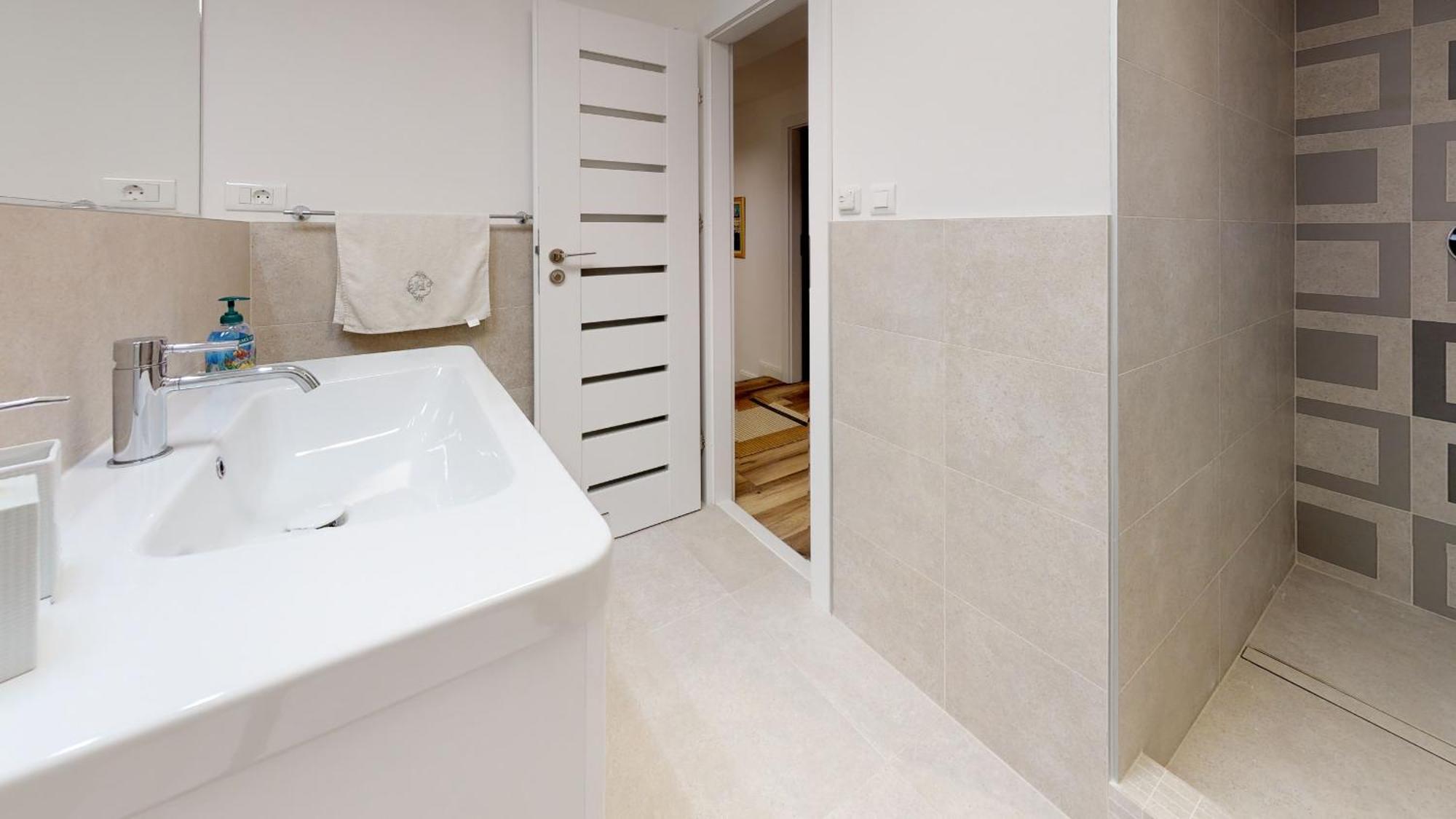 17 Ljubav Place Apartman *