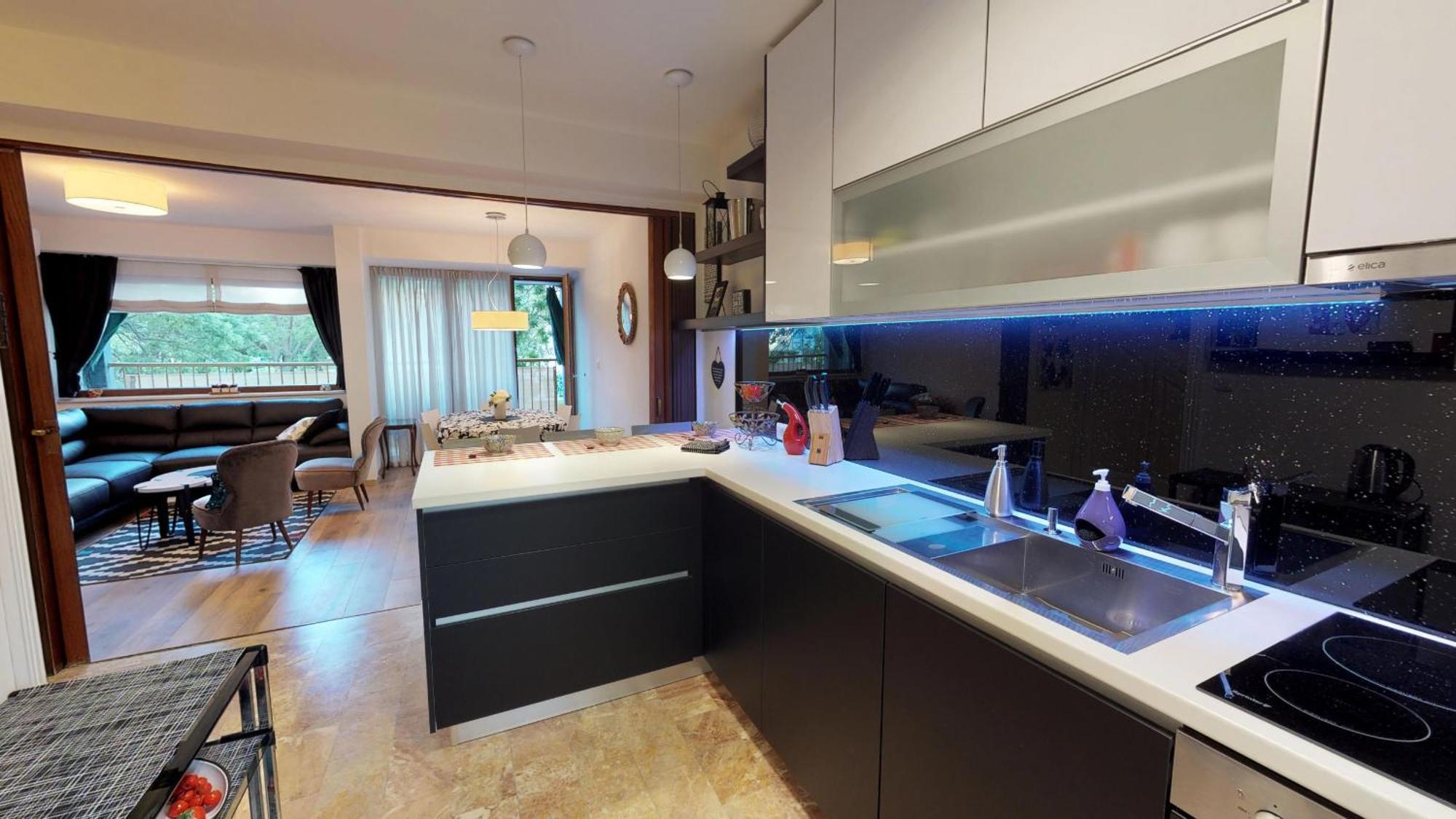 Apartman 17 Ljubav Place Split