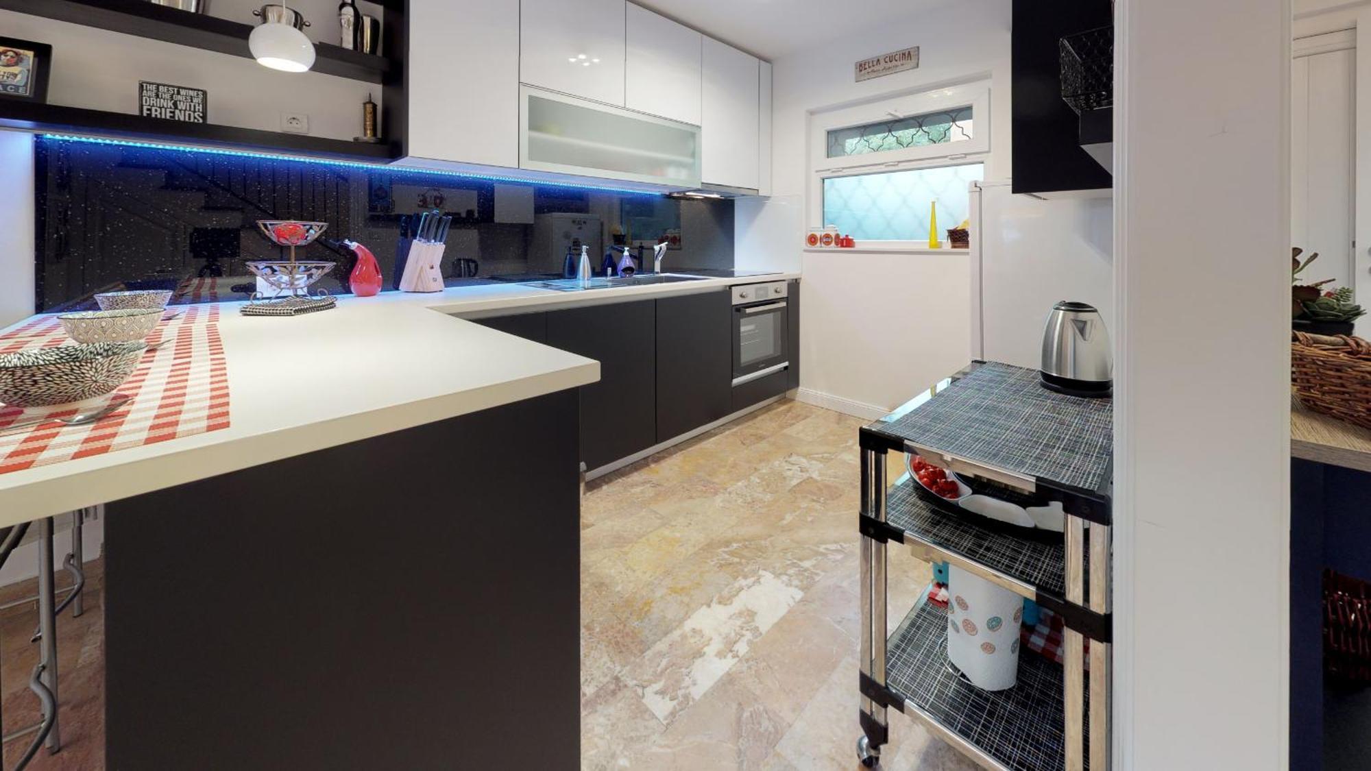 17 Ljubav Place Apartman *